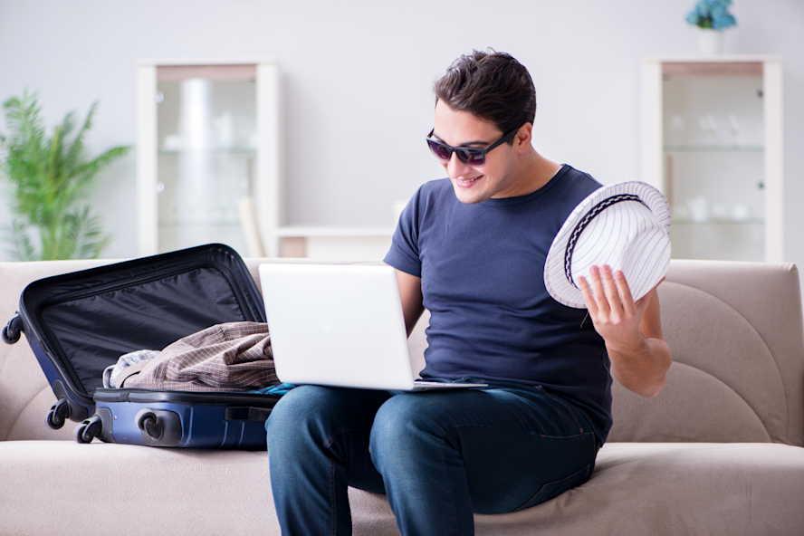 Book at least 3 weeks before departure in order to get a below-average price